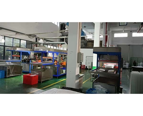 吸塑車間一(yi)角